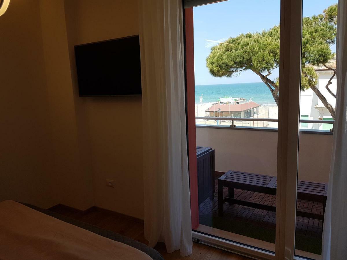 Crima Mare Luxury Lejlighed Misano Adriatico Eksteriør billede